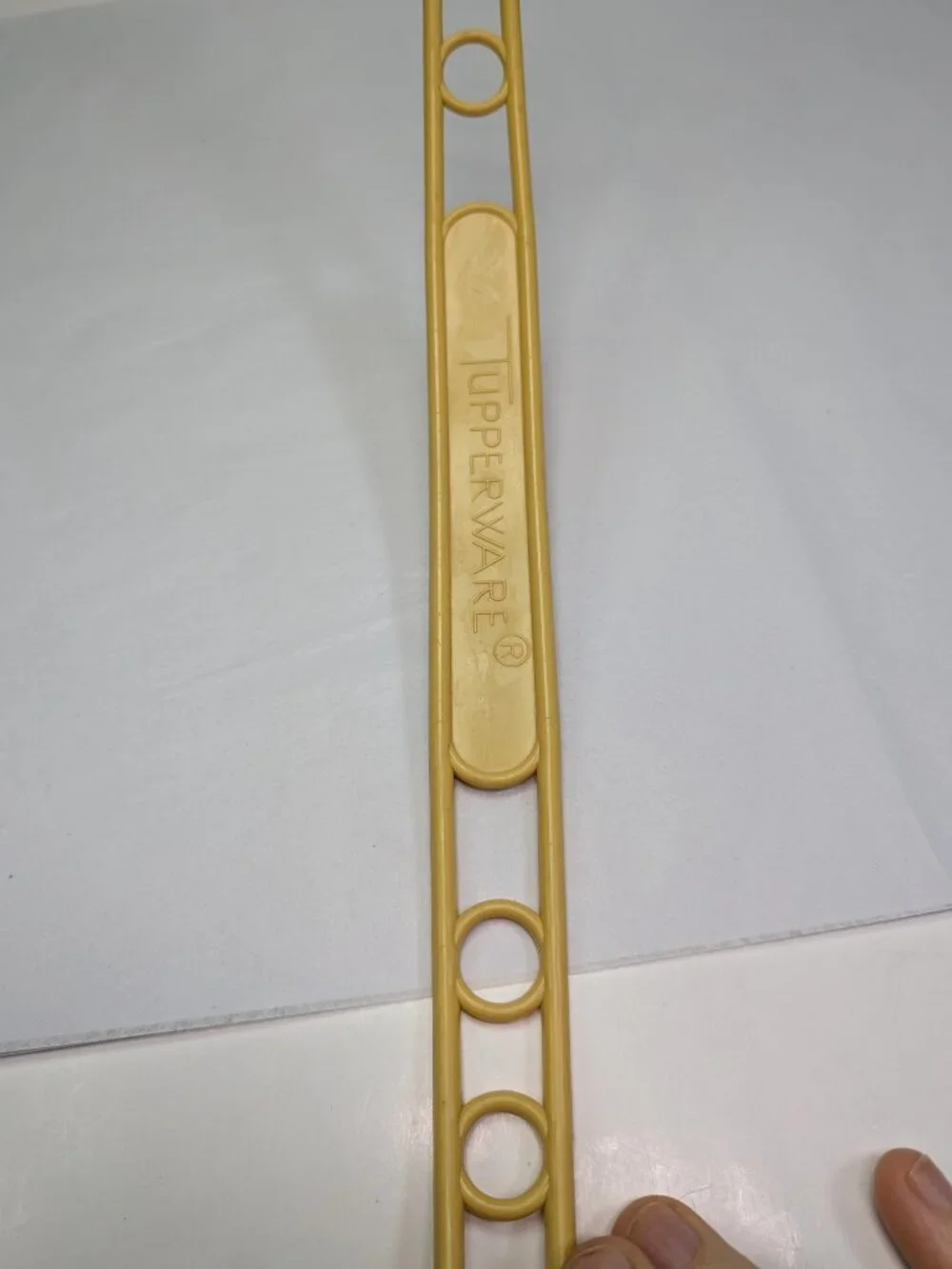 Vintage Tupperware Harvest Gold Cake Taker Carrier Handle Replacement 624-25
